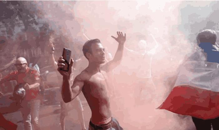 作为法国球迷,我被法国纪念版智能手表征服了