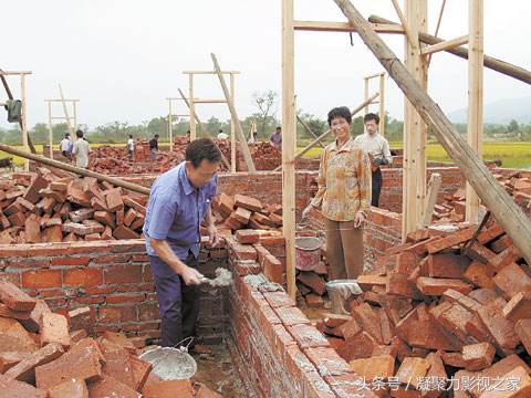 大学生回村带领农民致富,大学生回农村创业致富
