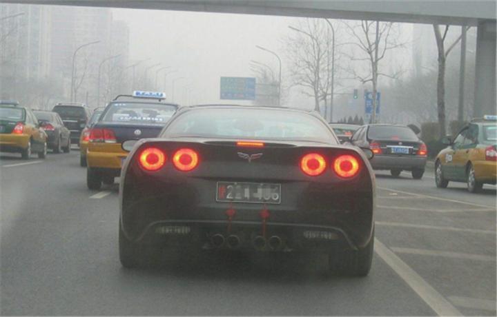 车牌价格知识,盘点那些选到奇葩车牌的瞬间