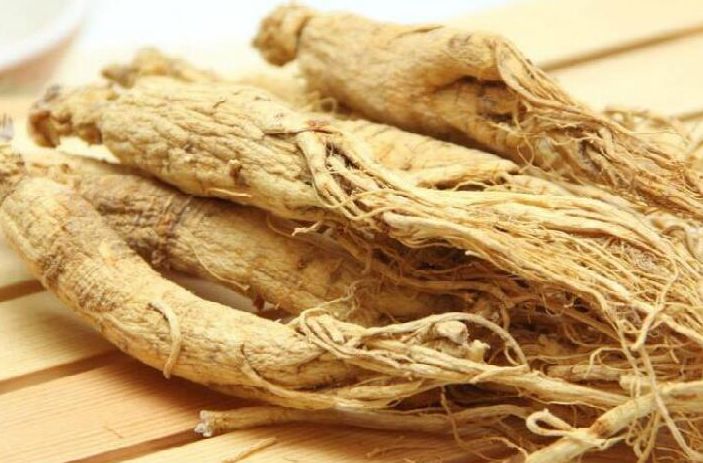 一盘“秋葵”下肚，济南一男子失去意识！菜市场里的这些“毒菜”看清楚了，千万别买错了！