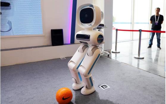 优必选walker大型人形机器人,优必选ai人工智能