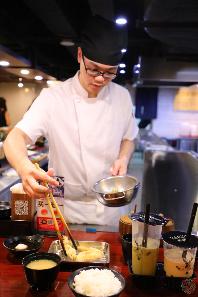 日式大虾天妇罗的正确做法,日本料理店天妇罗正宗做法