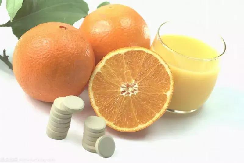 你以为补充维生素C就能白了？