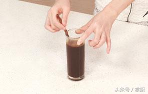 过期的咖啡喝了能怎么样,过期的咖啡能干什么用