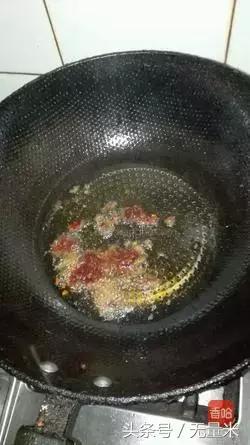 香辣金针菇又简单又好吃,教程香辣金针菇