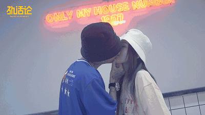 《劲话论》第21期丨阿甘鞋七夕特别款，让七夕这道送命题变送分题