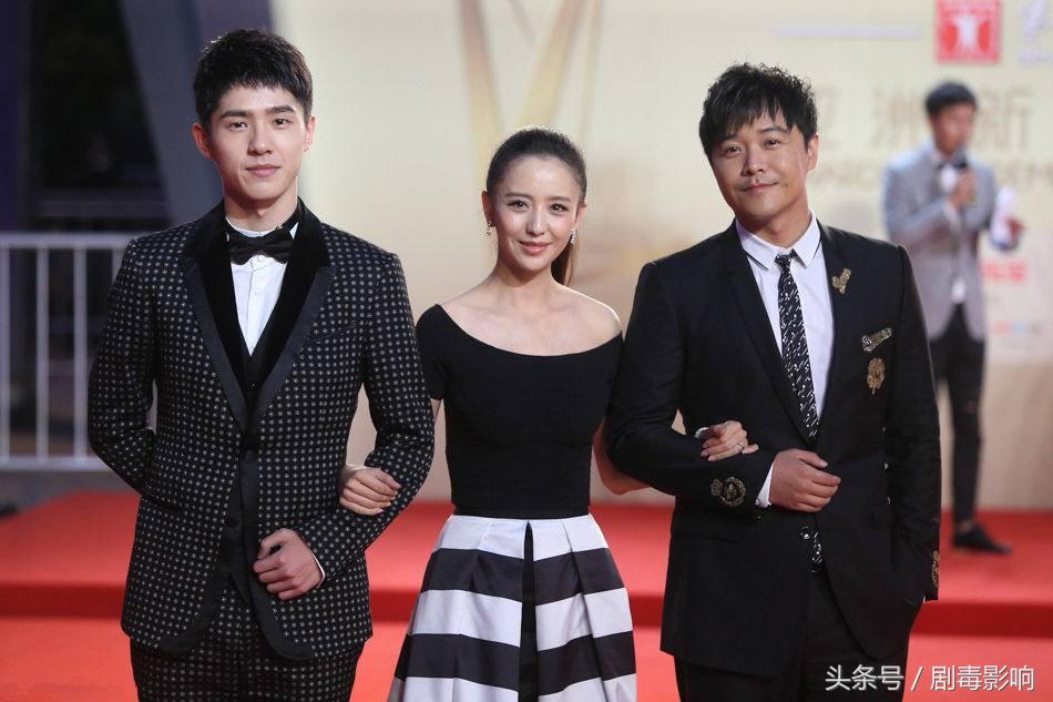 娱乐圈八对明星恋情,娱乐圈8对同龄明星