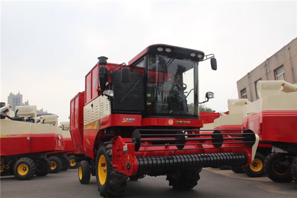 花生收获机最新型最实用的,花生机收获机视频