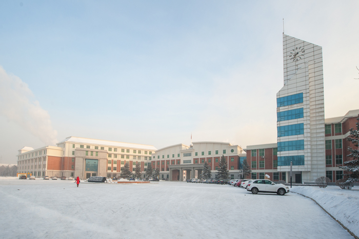 吉林华桥外国语大学公办民办,吉林外国语大学全国第一