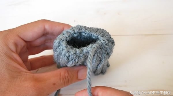 钩织小南瓜的教程和视频,超迷你可爱的小南瓜钩织挂件