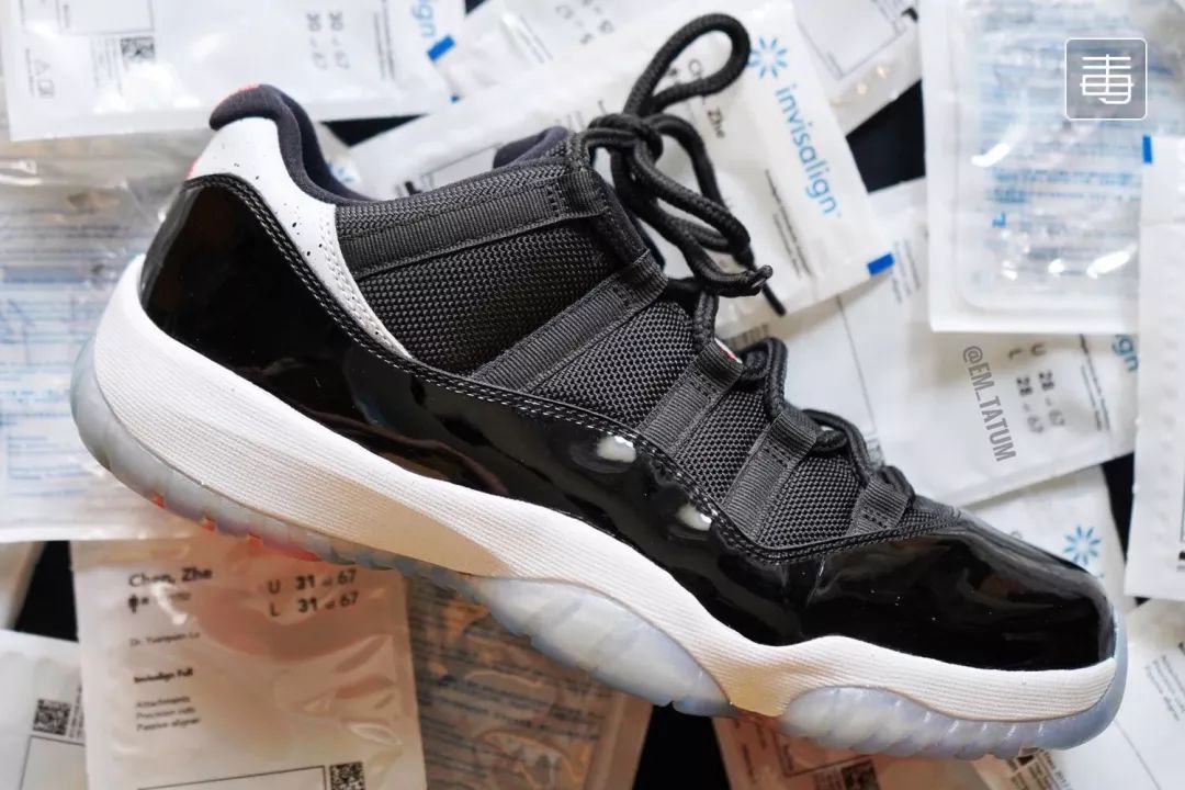 晒鞋丨用相机和鞋引爆这颗潮流*弹炸**