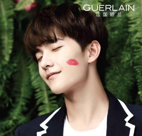 男星口红推广：王俊凯优雅，蔡徐坤魅惑，而他代言的卖到断货！