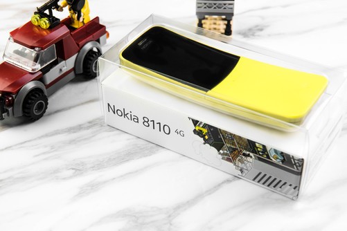 诺基亚8110手机开箱,诺基亚8110对比诺基亚6600
