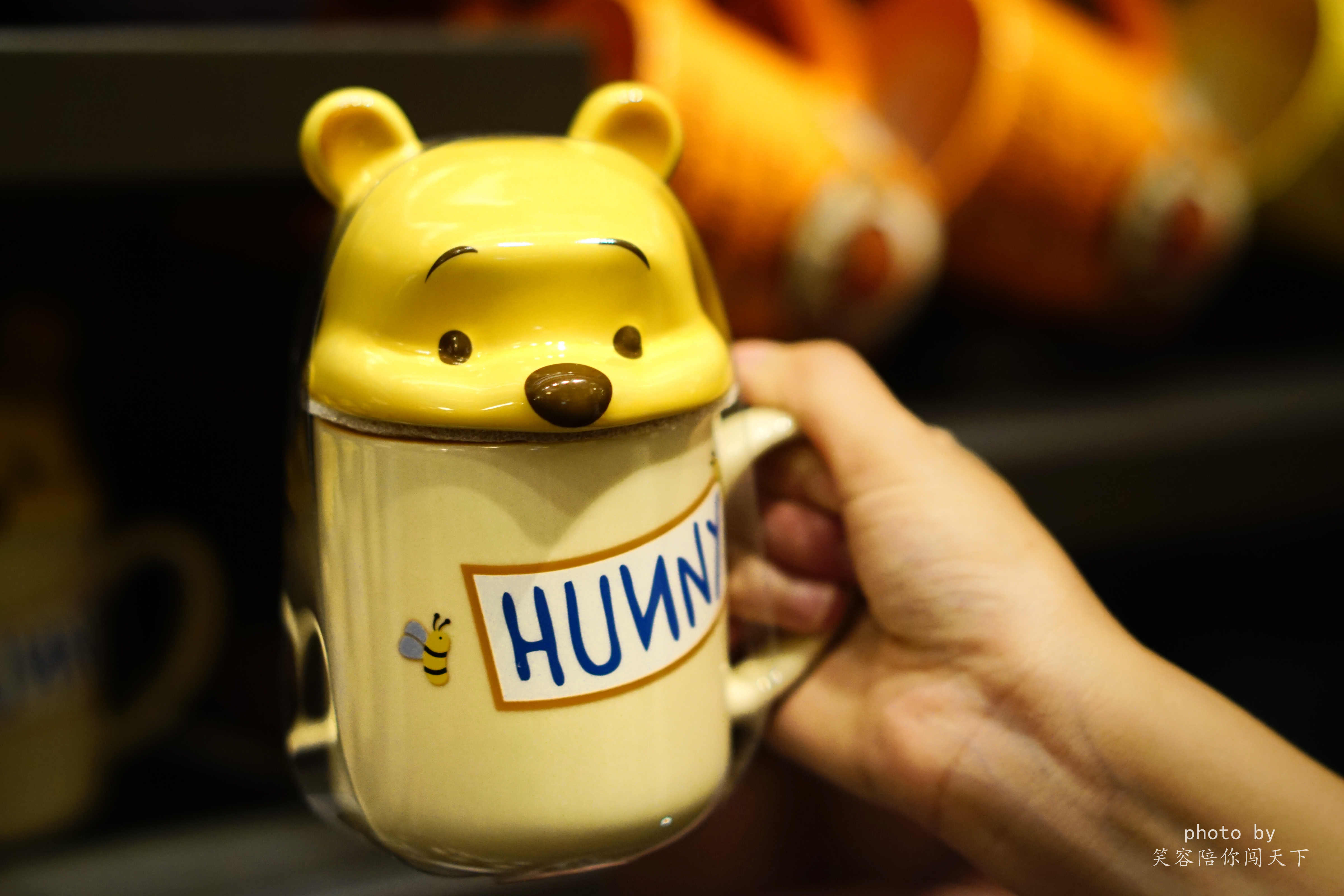 上海迪士尼购物攻略公主裙,迪士尼正版授权双味棒棒糖