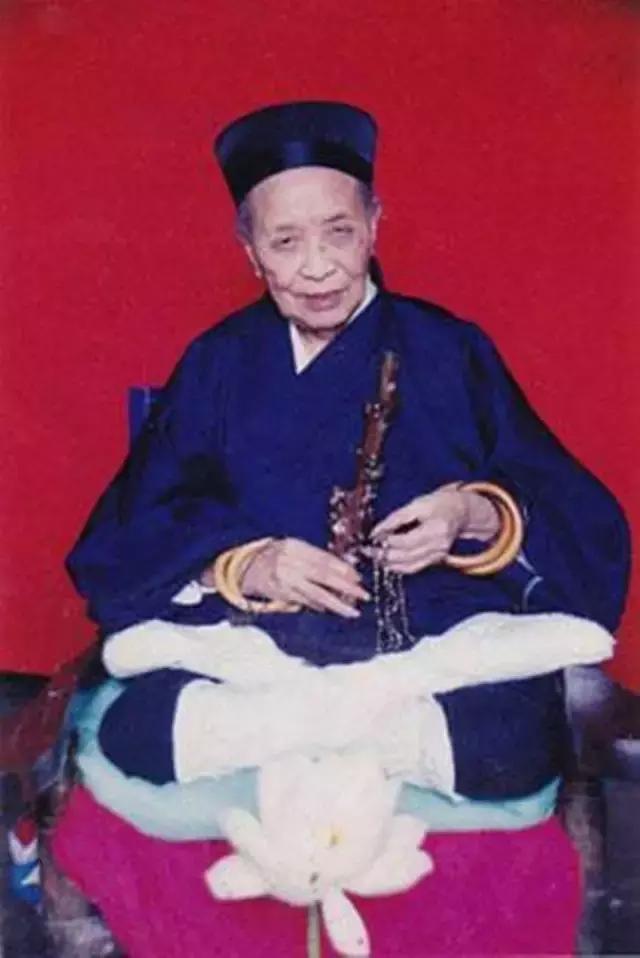 百岁道家高人的亲身经历,道士为什么长寿原因在哪里