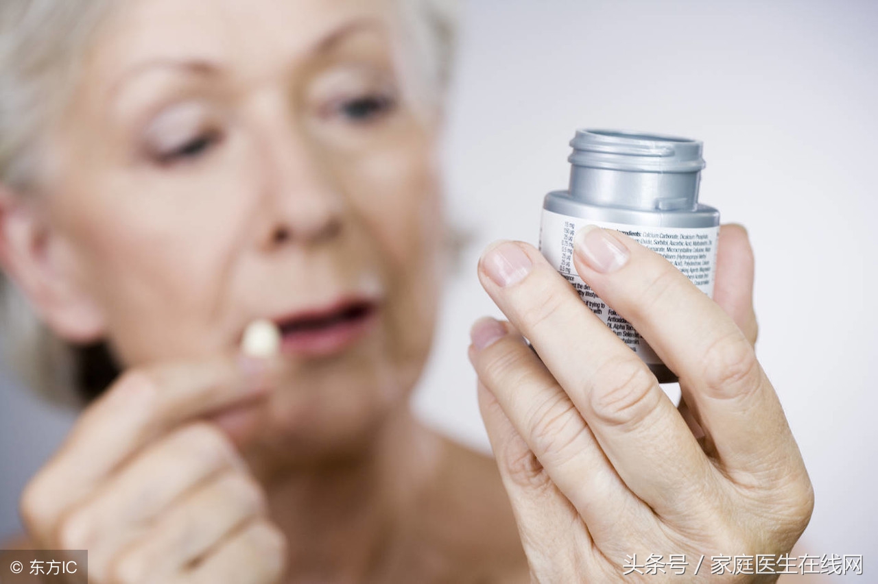 药可以用茶水送服吗,可以用茶水送服药物吗