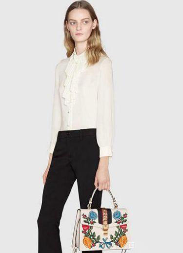 今年最流行的包包是什么样的款式,mlb2023秋季新款包包