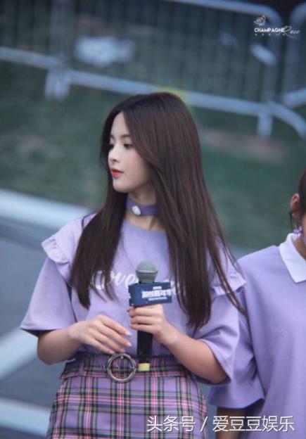 吴宣仪蒙眼杨超越,杨超越吴宣仪最新一期