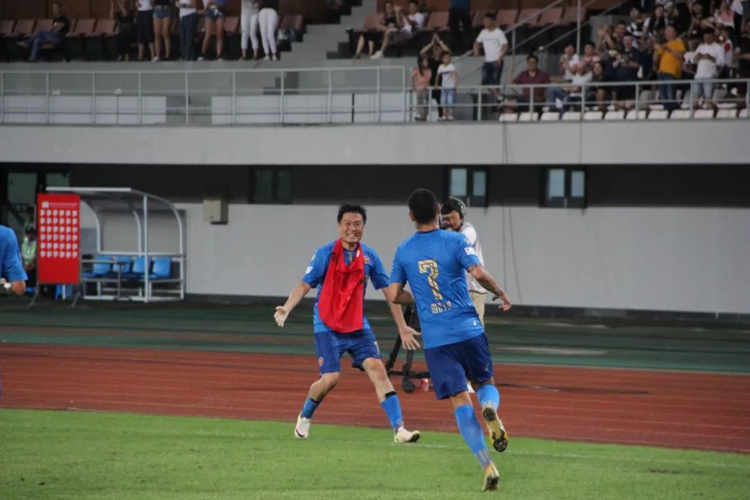 胡兆军广州恒大进球,胡兆军黑龙江足球青训