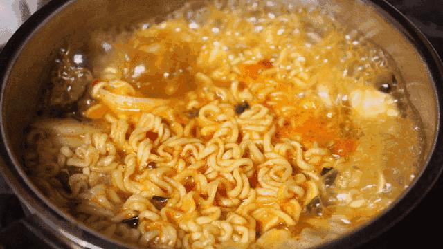 焦作记忆中美食,生日快乐吃的什么东西