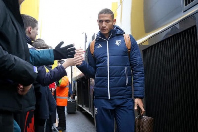 从贫民窟到足球巨星,从贫民窟里打出来的篮球巨星