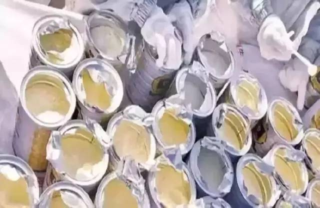 8大品牌假洋奶粉,8吨假奶粉现状
