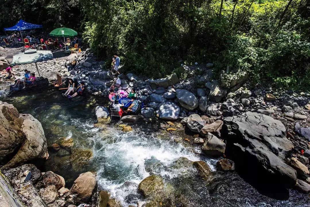 成都1.5h刹拢的山水宝地，集合n种清凉耍法，还可当天打来回！
