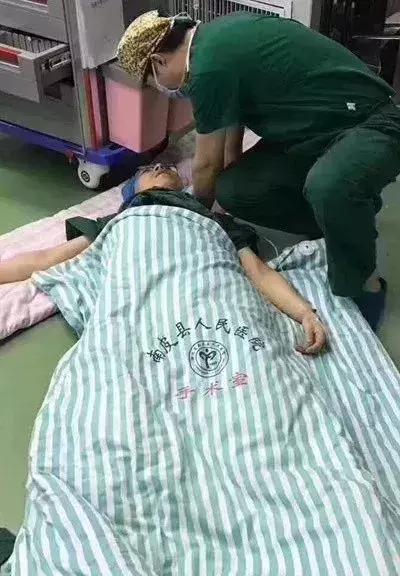 谢谢你们曾经看轻我,谢谢你们的款待