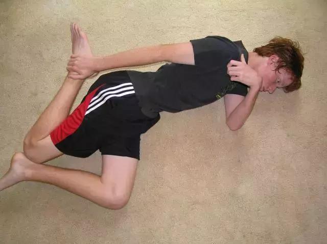 跑者膝内侧疼,跑者膝痛的原因有哪些