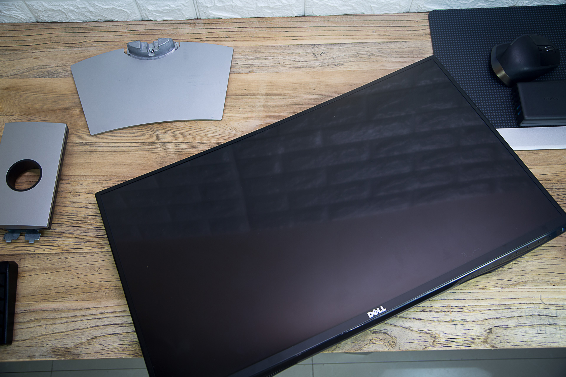 戴尔显示器27寸u2715h评测,戴尔2716h曲面显示器