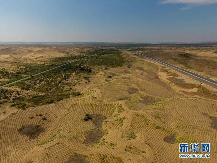 天空之眼瞰库布其沙漠