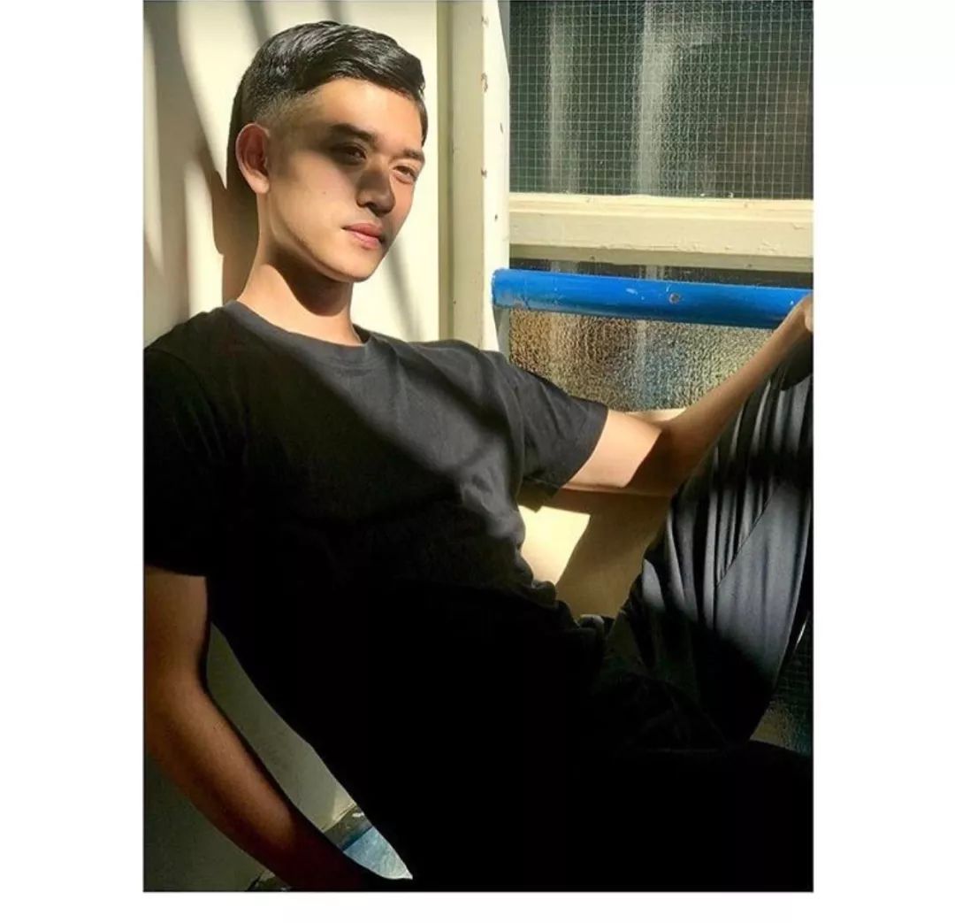 跟着他穿T恤，闭着眼睛都能选到对的款