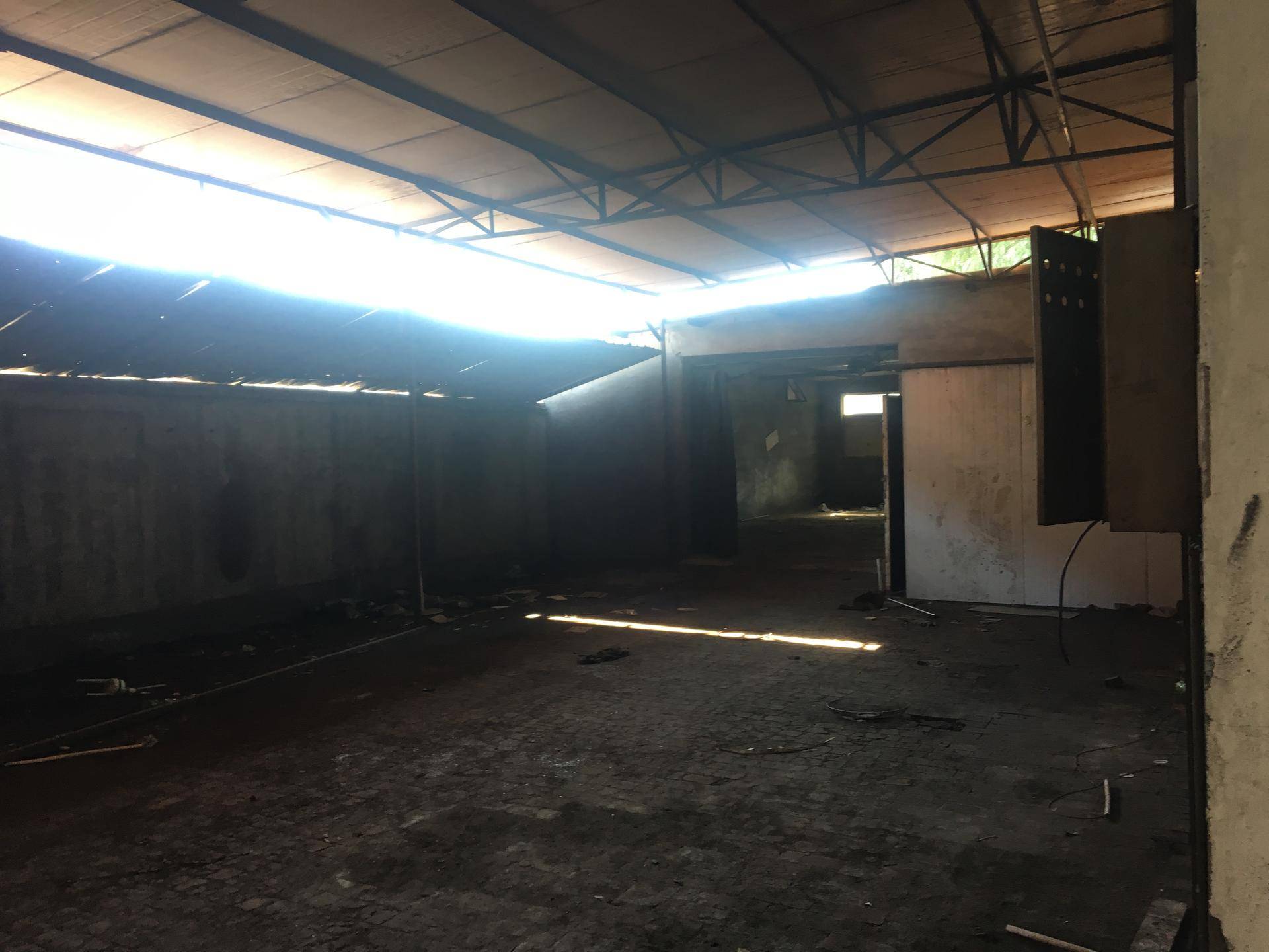 这家卖童装的刚从新三板摘牌，又遭P2P*债追**，提门卫大爷当董事长