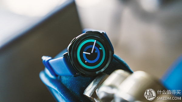 三星gears4智能手表测评,三星gear智能手表功能介绍