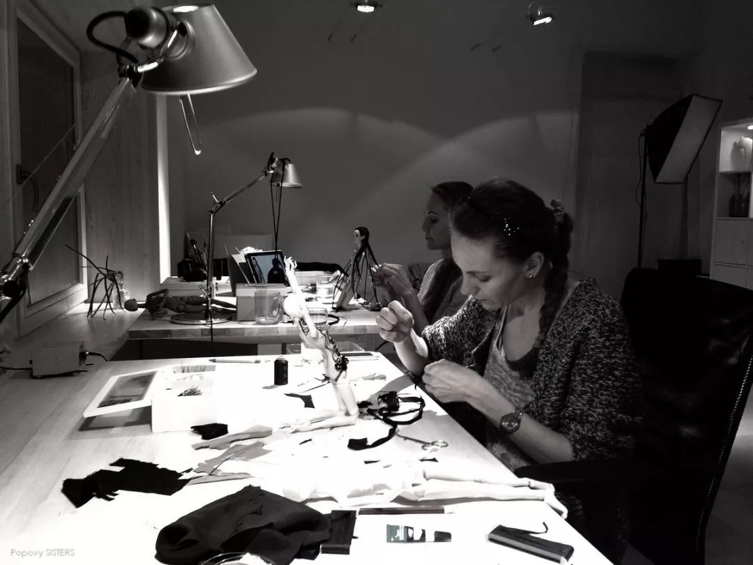 淇勭綏鏂秴鍙埍娲嬪▋濞冨皬濂冲,淇勭綏鏂┐鍎挎磱濞冨▋鐪熶汉