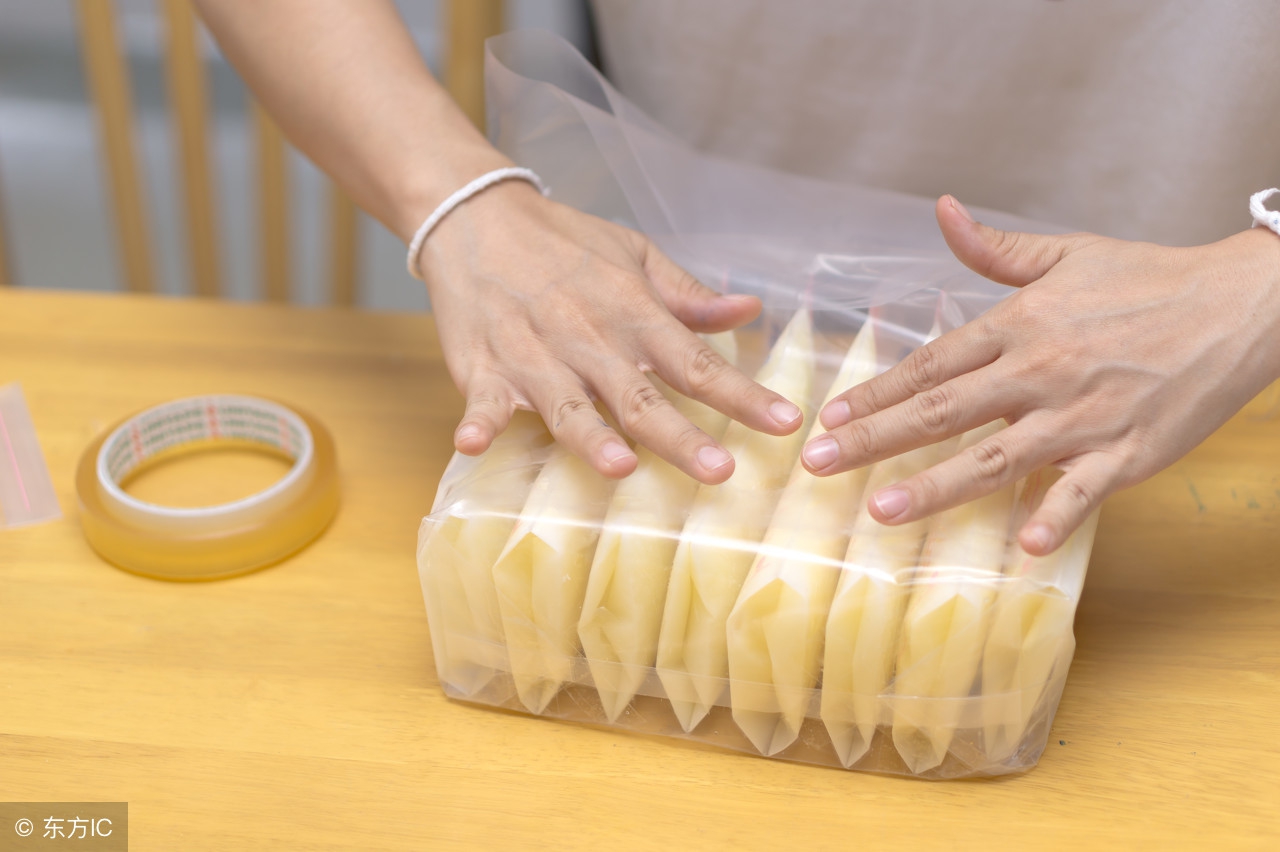 母乳冷冻后有腥味怎么办呢，对宝宝会不会有什么影响？