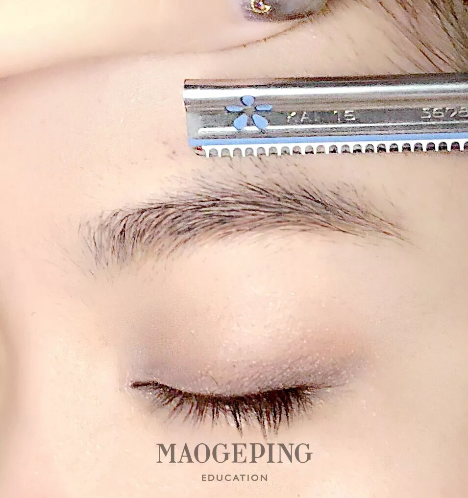 50岁画眉毛眉形怎么画比较好看,简单画眉毛的步骤手把手教你学会