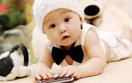 哺乳期妈妈避免吃哪些食物,哺乳期妈妈要尽量少吃这4种食物