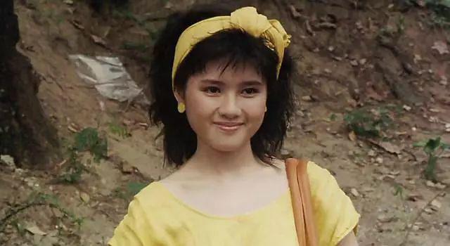 她是最清纯版的苏妲己,她被称为最清纯的女星