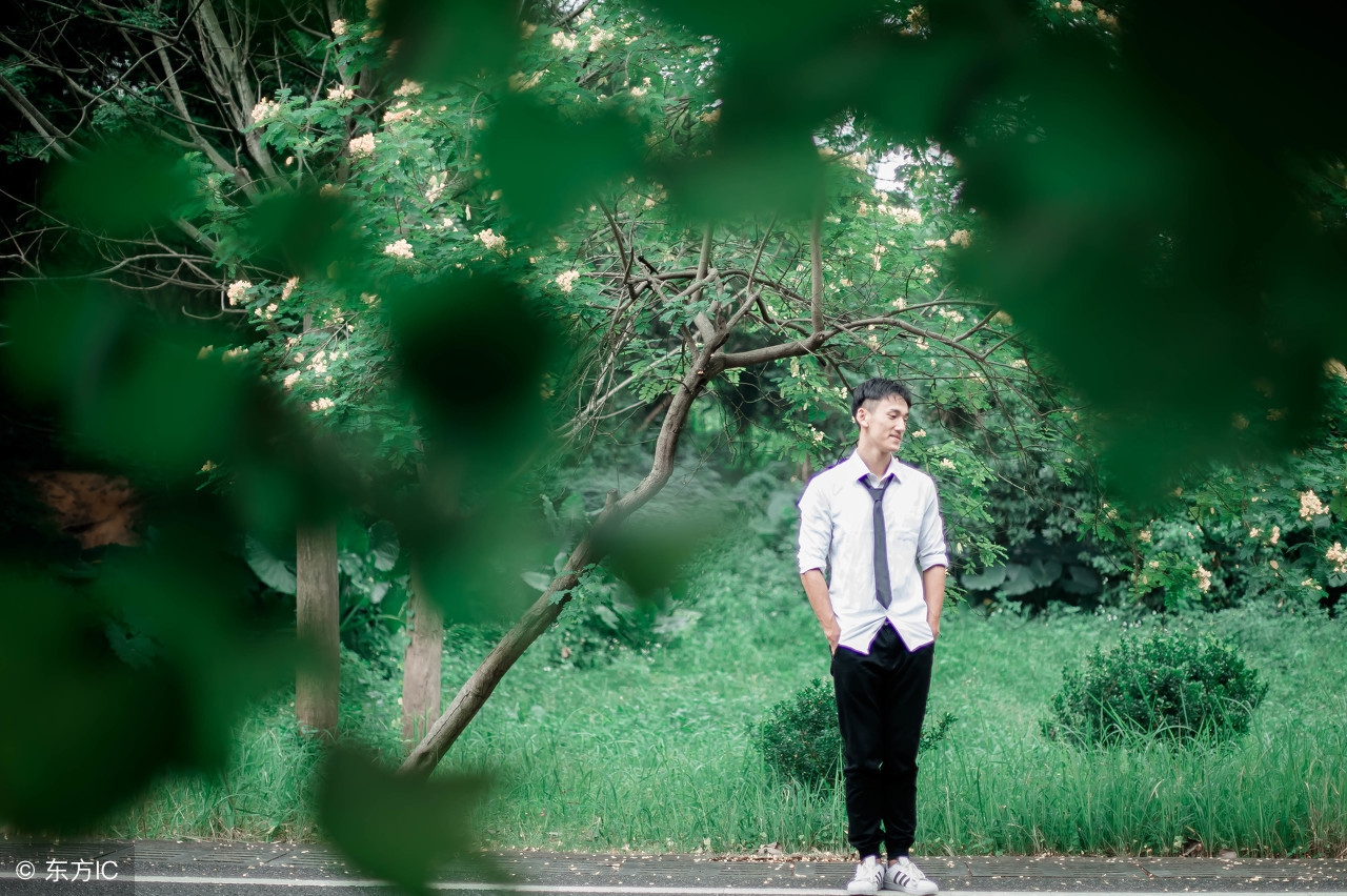 喜欢一个人心酸的视频,暗恋一个人最心酸的瞬间