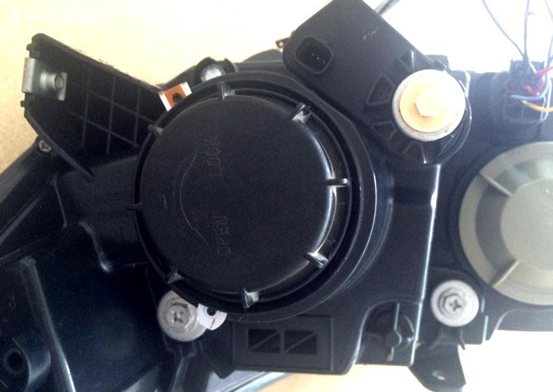 更换led车灯要不要装防尘罩,汽车大灯更换外罩需要多少度