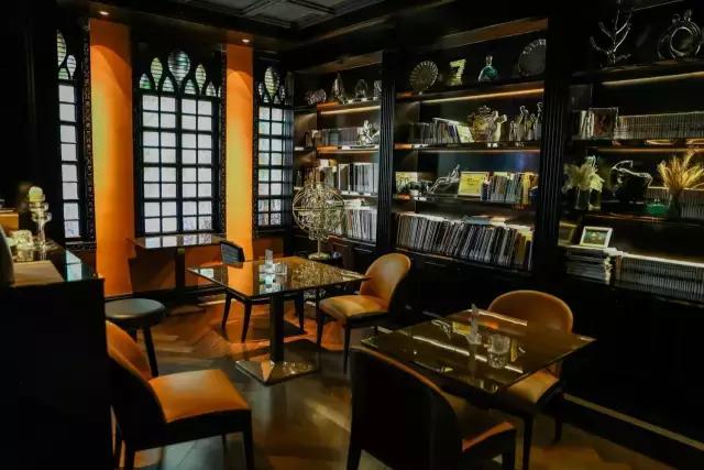 你好，让我们在东山的洋房街道来场不期而遇的邂逅