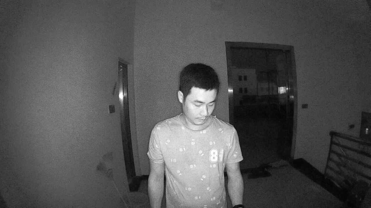 具备人脸识别和猫眼抓拍的智能锁,斑点猫s200和s200pro区别