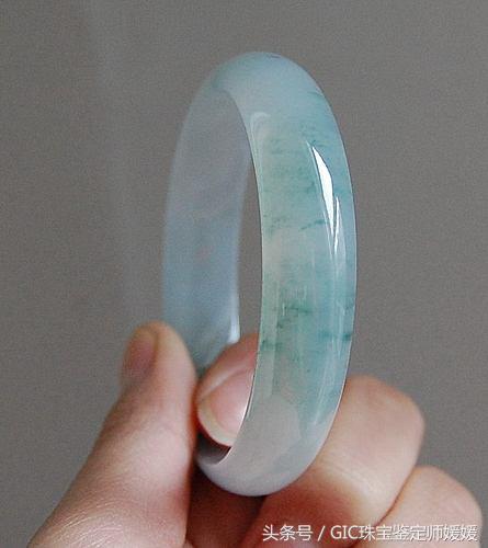 打灯起胶的翡翠一般是什么种,翡翠的暗纹是什么