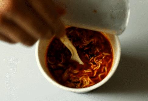 白象蟹黄拌面杯面方便面,十种方便面测评