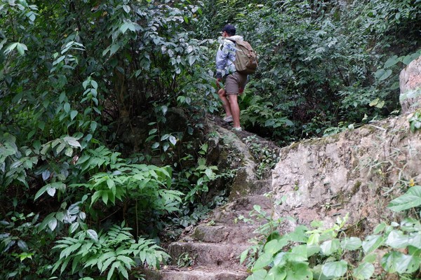 桂林阳朔无敌风景,阳朔龙头山水美如人间仙境