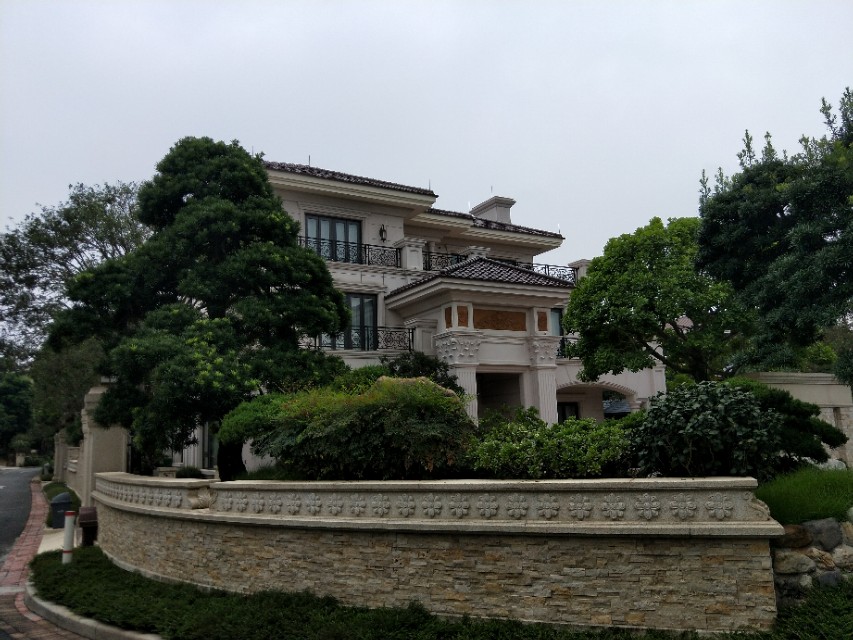 东成红木整装,东成红木的传说