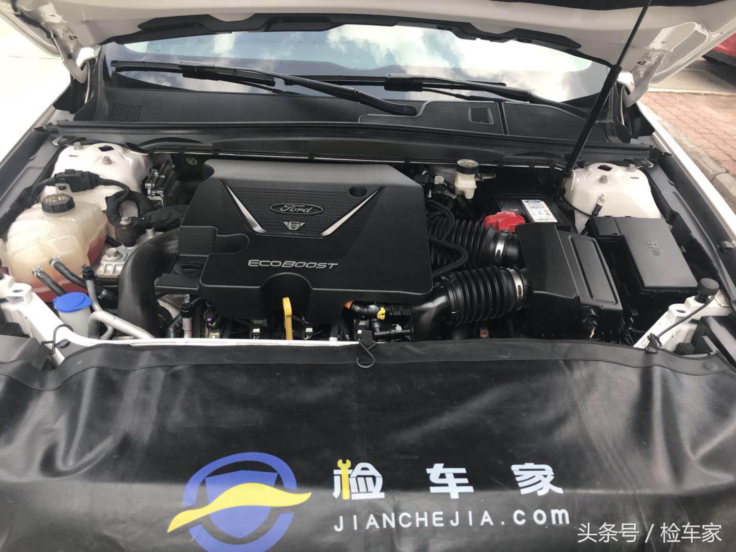 福特金牛座与林肯大陆底盘对比,福特金牛座和a6哪个底盘质感好