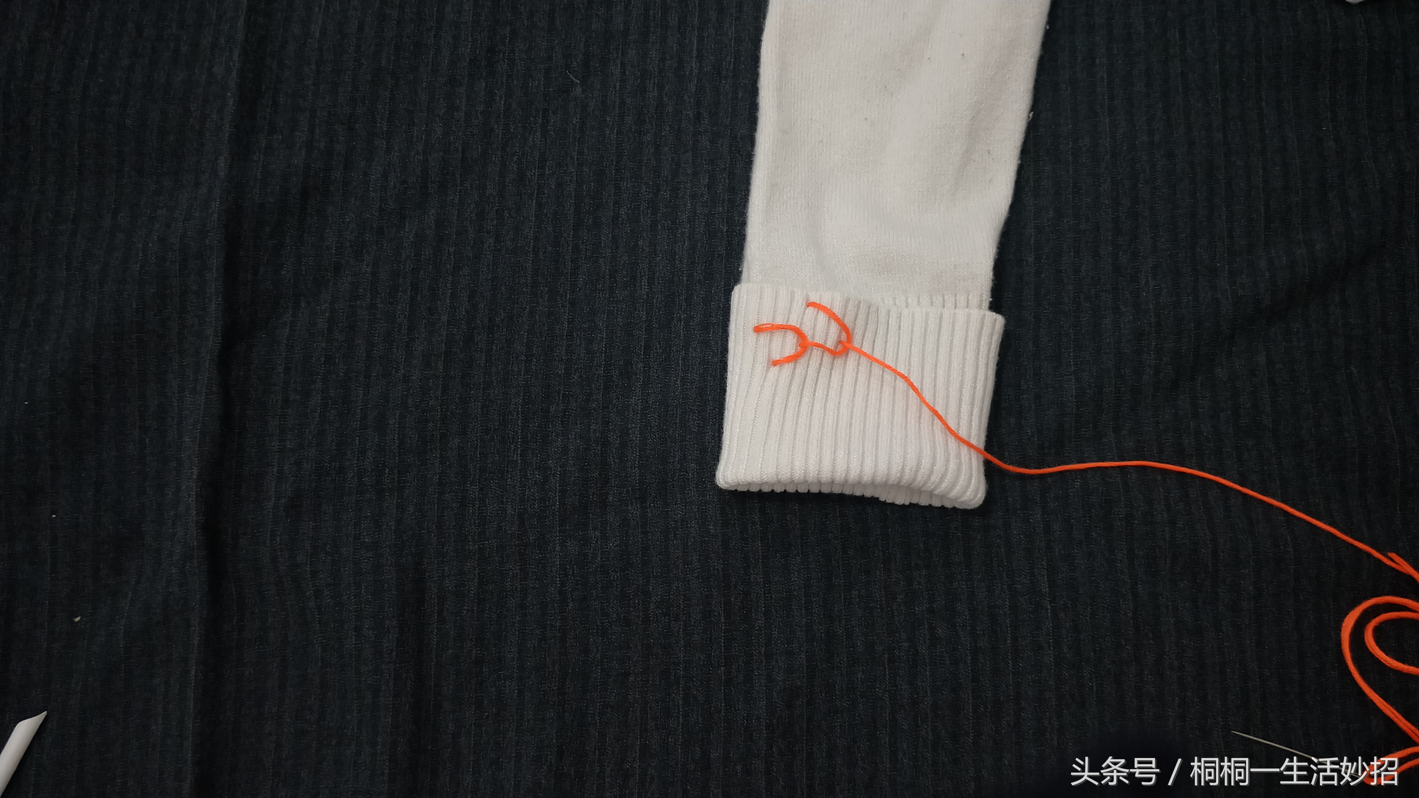 袖子长了怎样缝针好看,袖子长了不剪掉的做法