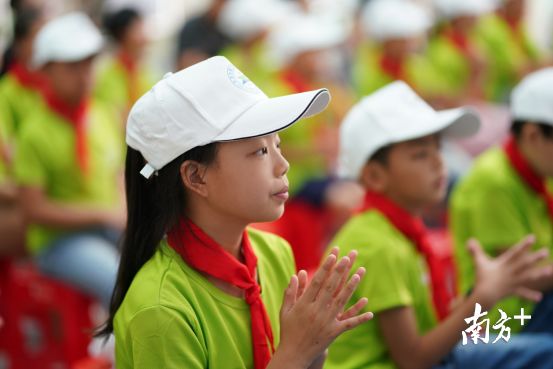 好暖!关爱“小候鸟”折射东莞城市温度!